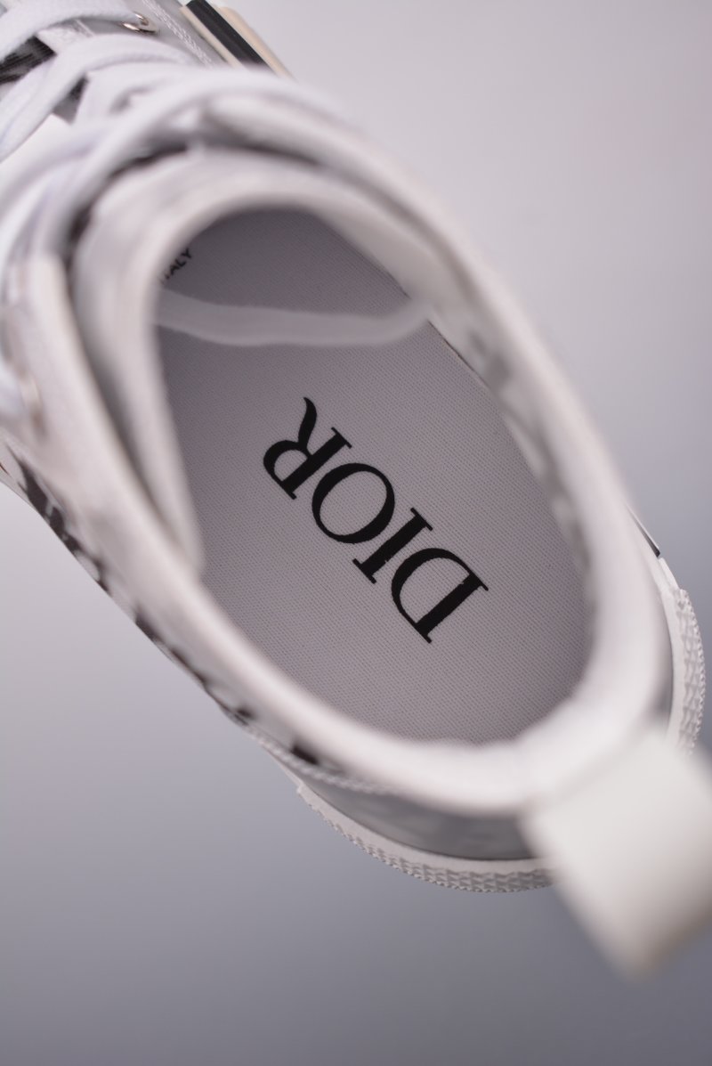 Dior B23 'Oblique' High Top view