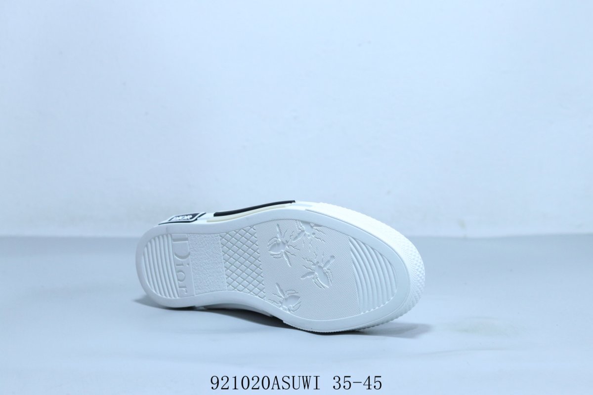 Dior B23 'Oblique' Low Top view
