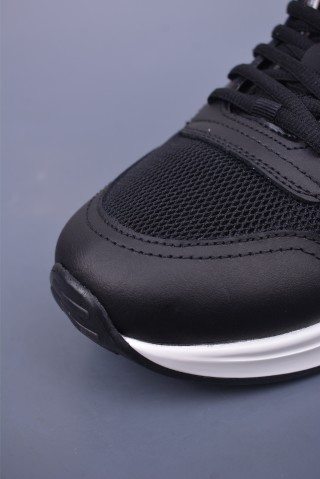 Dior B25 Runner 'Black / White' view 6