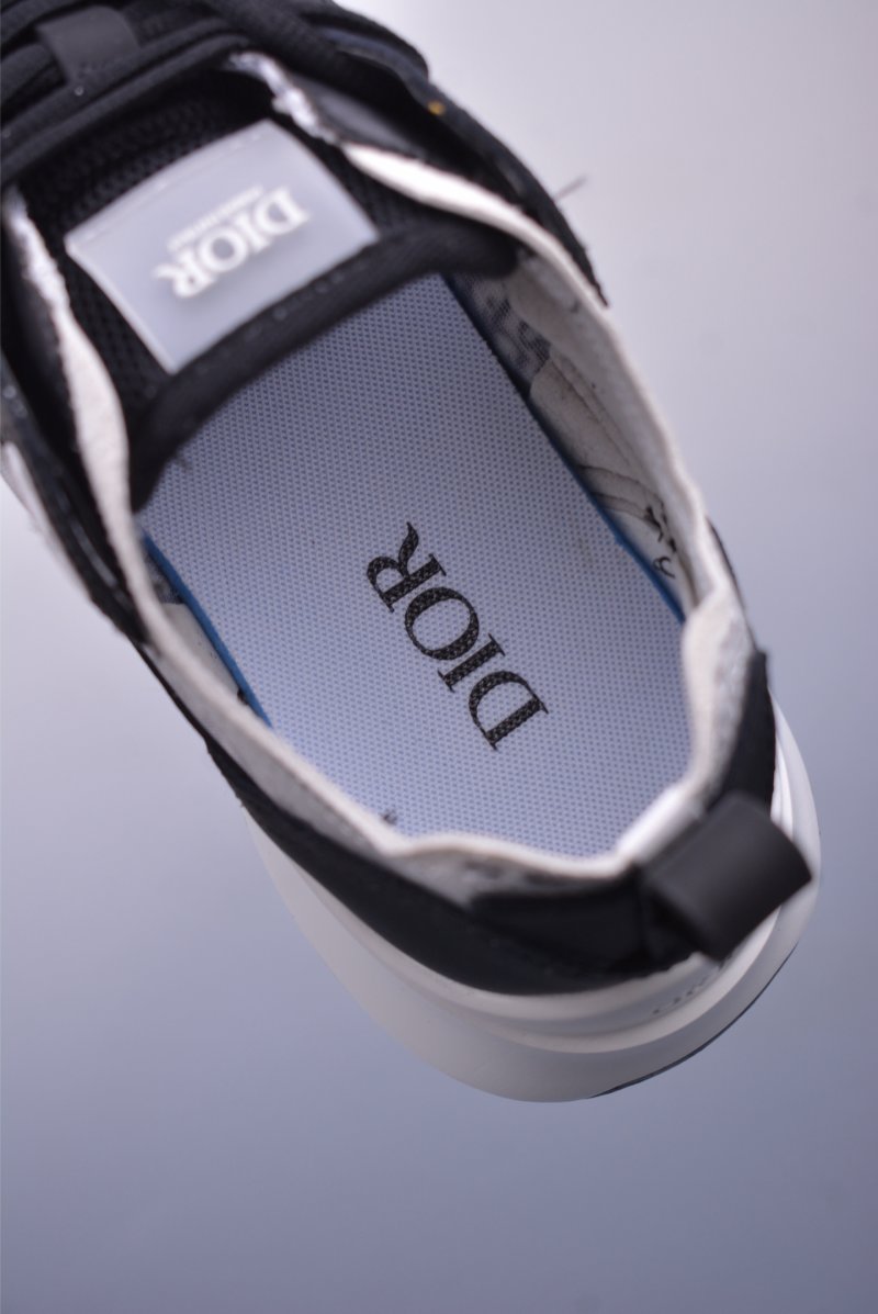 Dior B25 Runner 'Black / White' view