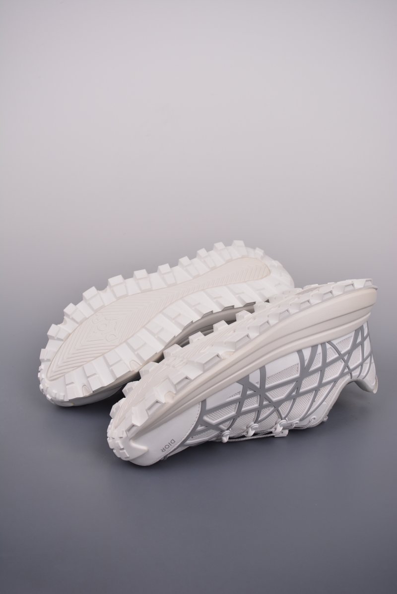 Dior B31 'White' view