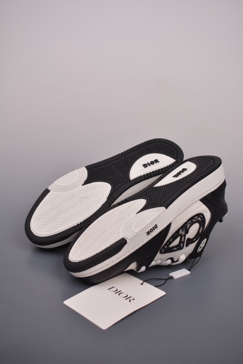 Dior B57 Oblique 'Cream / Black / Grey' view