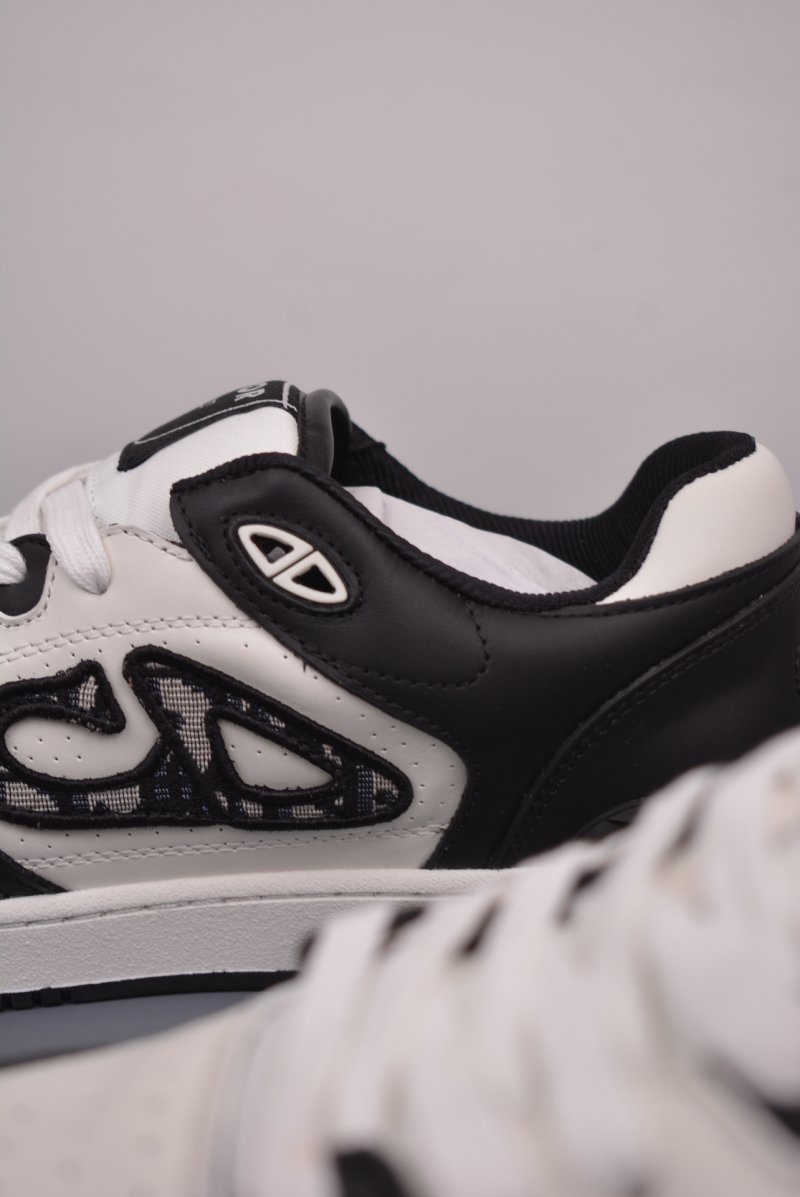 Dior B57 Oblique 'Cream / Black / Grey' view