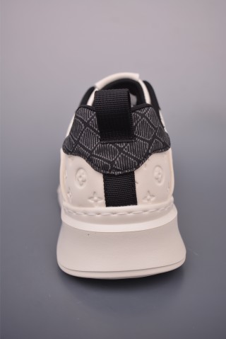 Dior CD1 view 4