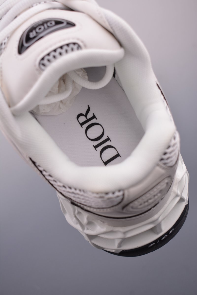 Dior x Kaws B35 NXT view