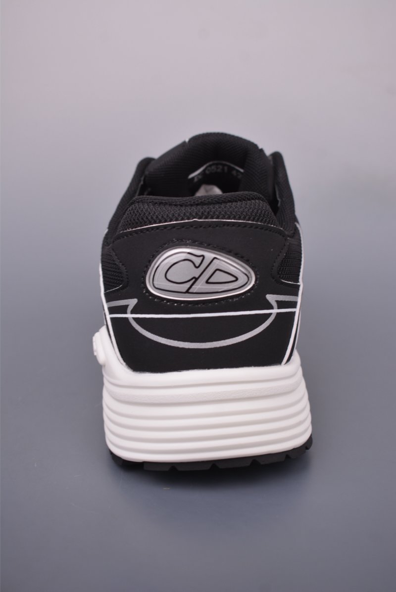 Dior B30 'Black / White' view