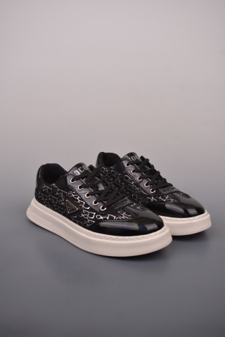 Fendi Casual Sneaker view 1