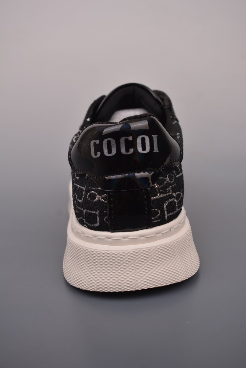 Fendi Casual Sneaker view
