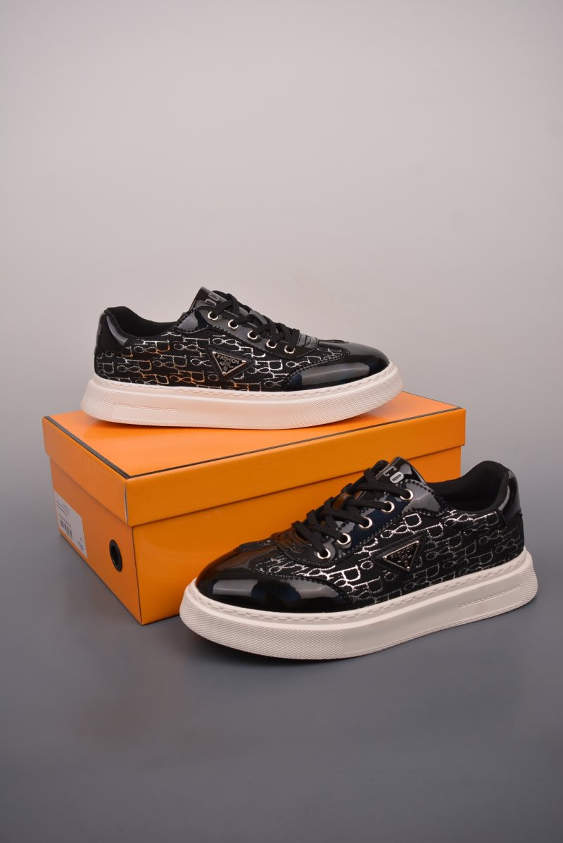 Fendi Casual Sneaker view