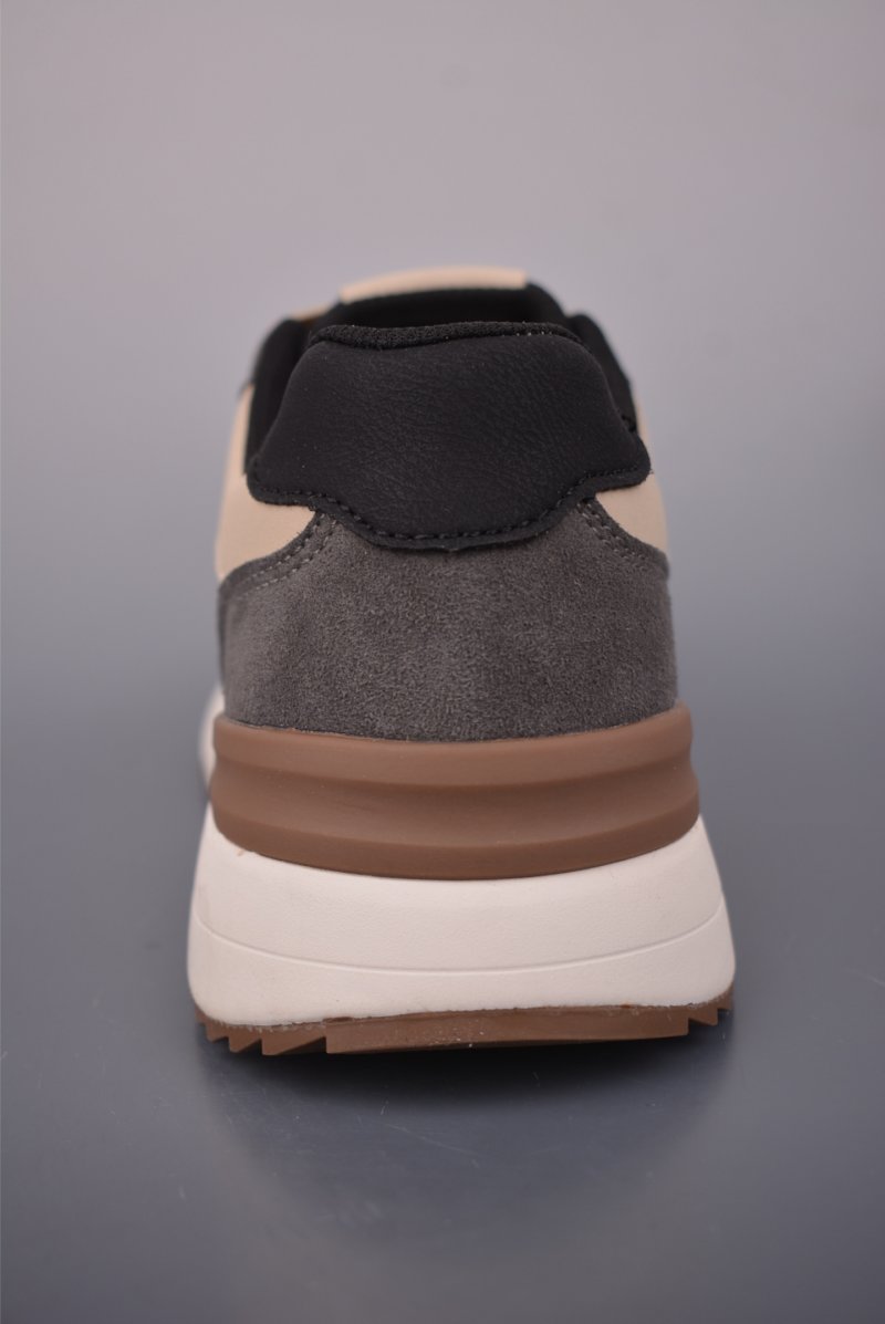 Fendi Casual Sneaker view