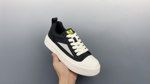 Fendi Casual Sneaker view 1