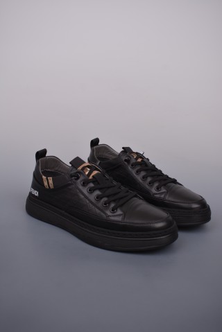 Fendi Casual Sneaker view 1