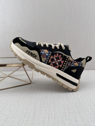 Fendi Q11