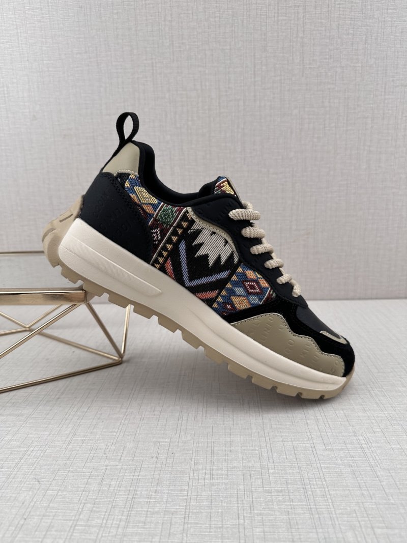 Fendi Q11 view
