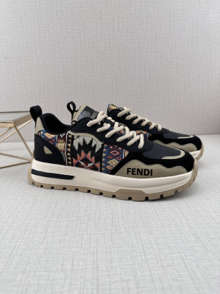 Fendi Q11 view 3