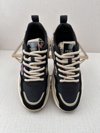 Fendi Q11 view 9