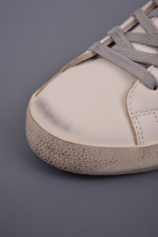 Golden Goose Super Star 'Gold' view 15