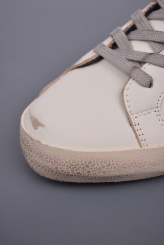 Golden Goose Super Star 'Gold' view 24