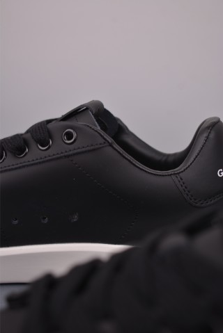 Golden Goose view 8