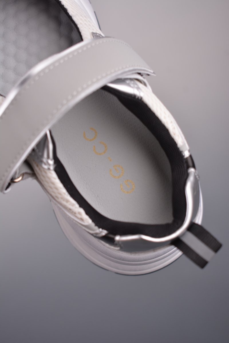 Gucci GG-CC view
