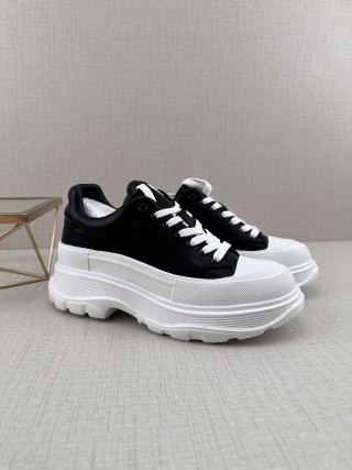 Gucci GG-CC 'White / Silver' view 3