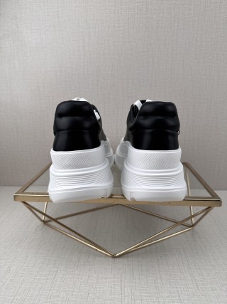 Gucci GG-CC 'White / Silver' view 5