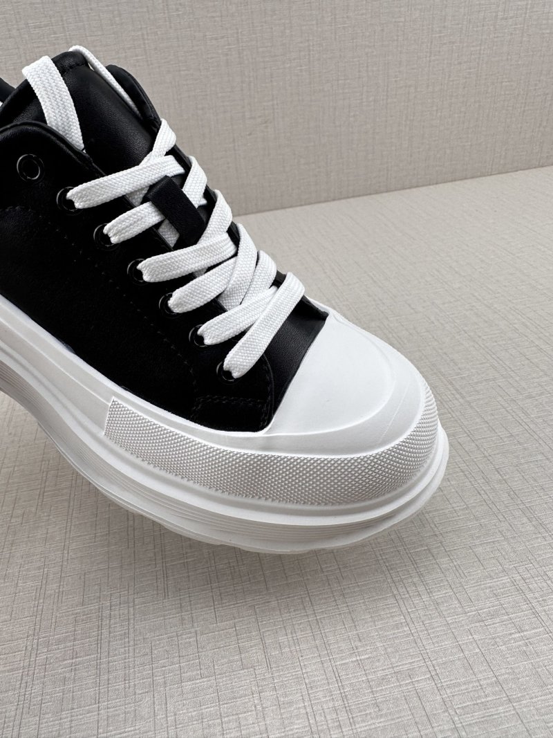 Gucci GG-CC 'White / Silver' view