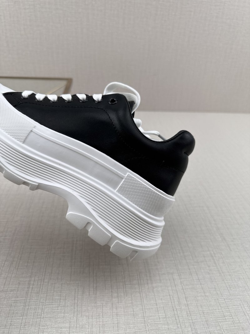 Gucci GG-CC 'White / Silver' view