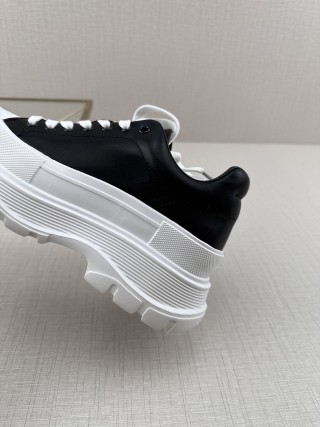 Gucci GG-CC 'White / Silver' view 8