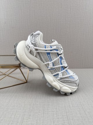 Gucci GG-CC Chunky Low 'Silver' view 2