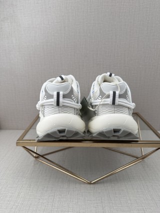Gucci GG-CC Chunky Low 'Silver' view 5