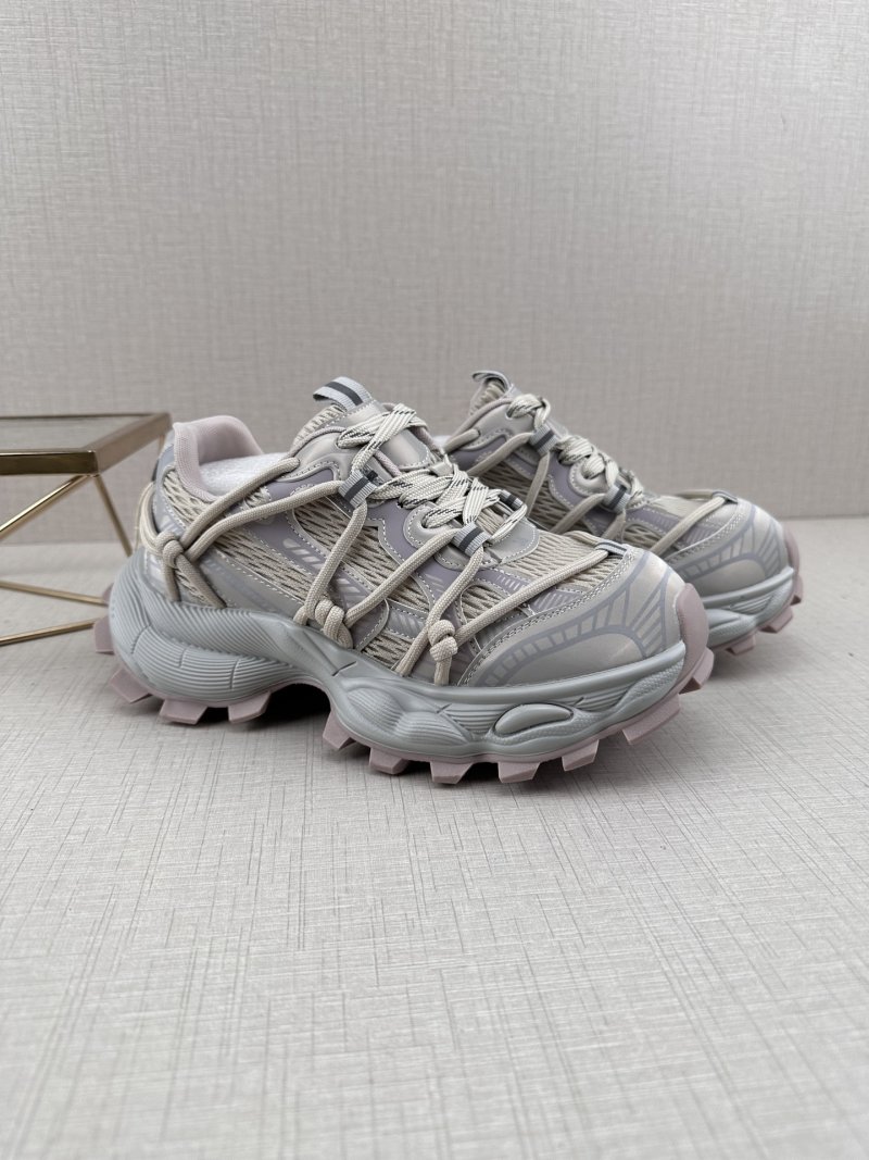 Gucci GG-CC Chunky Low 'Silver' view