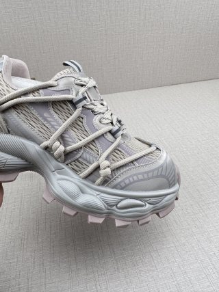 Gucci GG-CC Chunky Low 'Silver' view 7