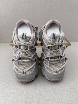 Gucci GG-CC Chunky Low 'Silver' view 9