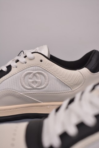 Gucci Sneakers view 8