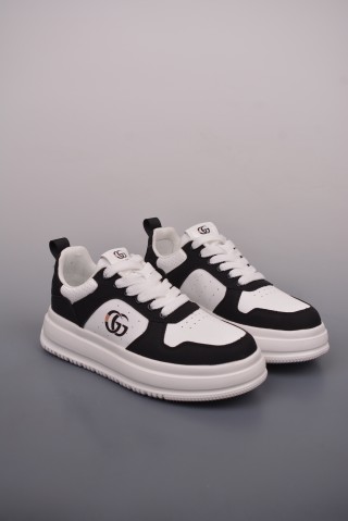 Gucci Sneakers view 1