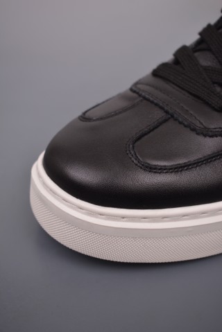 Gucci Sneakers view 6