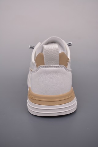 Gucci Sneakers view 4