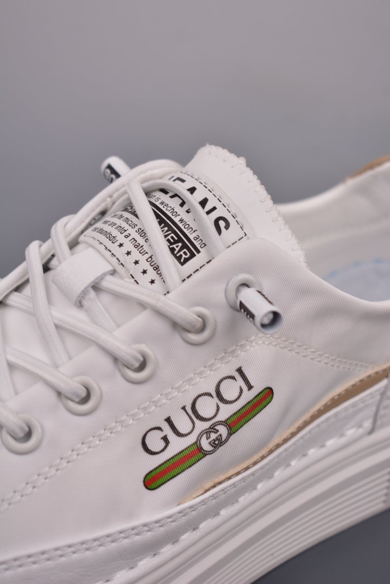 Gucci Sneakers view