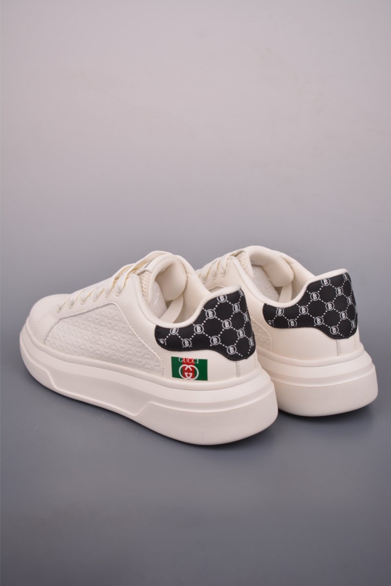 Gucci Sneakers view