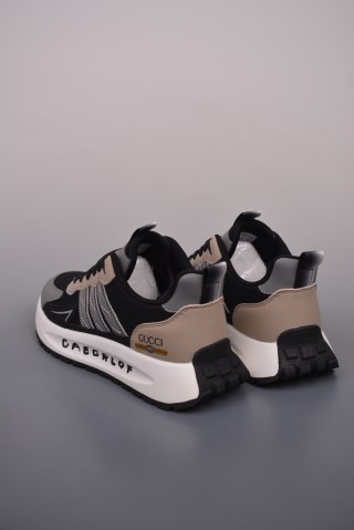 Gucci Sneakers view 2