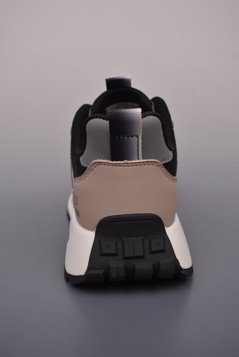 Gucci Sneakers view