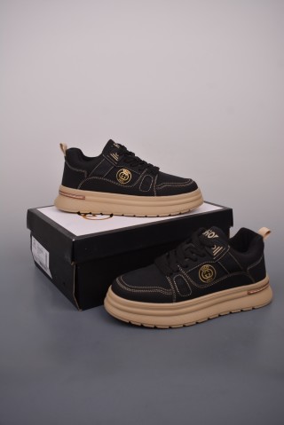 Gucci Sneakers view 5