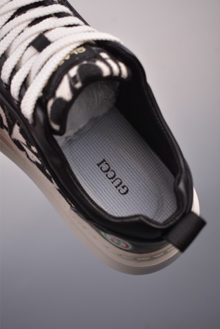 Gucci Sneakers view 9