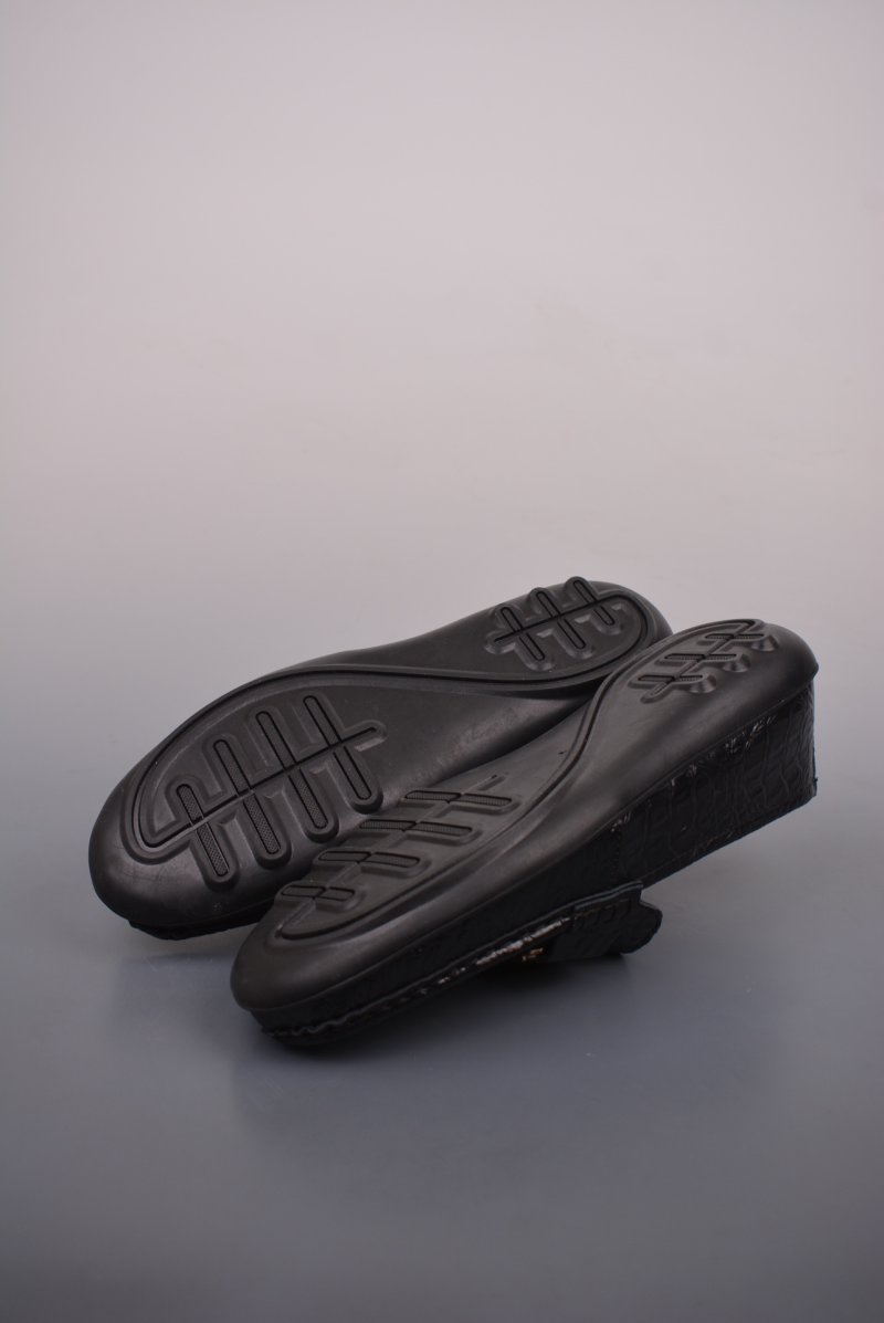 Gucci Sneakers view