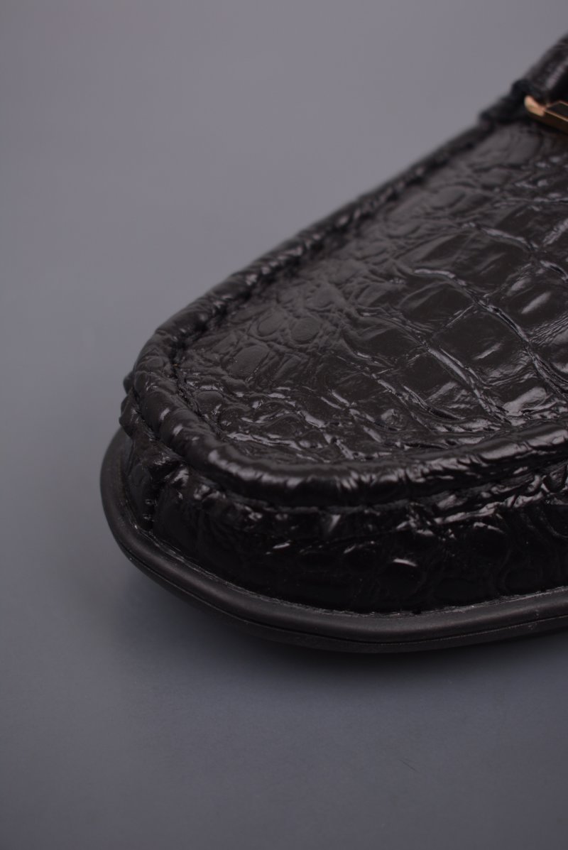 Gucci Sneakers view