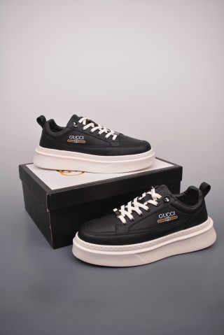 Gucci Sneakers view 5