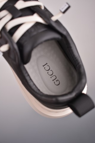 Gucci Sneakers view 9