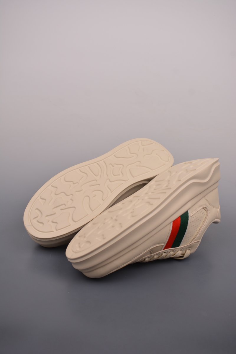 Gucci Sneakers view