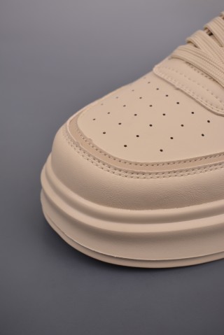 Gucci Sneakers view 6